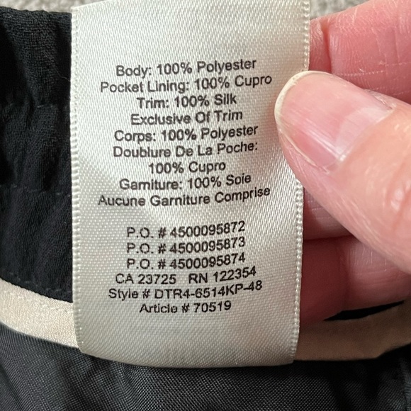 ARITZIA Wilfred Buffon Pant Jogger Black with Stripe Down Sides Womens Medium - Picture 11 of 14